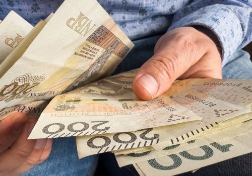 Europa wraca do gotówki. Szwecja i kraje UE zalecają domowe rezerwy, a jak jest w Polsce?