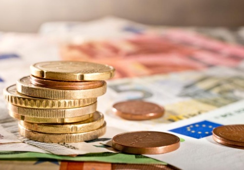 Wielka ulga na rynku złotego. Kurs euro spadł o 5 groszy