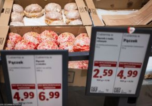 Lidl zmienia etykiety cen. Klienci są zdezorientowani. Sieć wyjaśnia