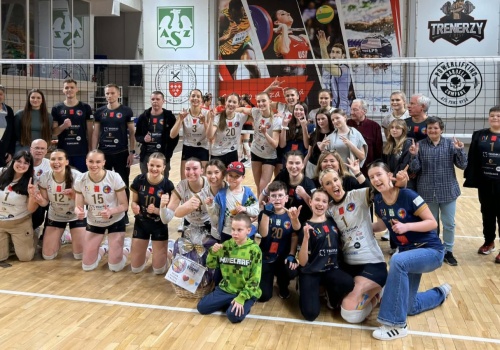  Siatkarki NTSK Nysa powalczą o awans do elity!