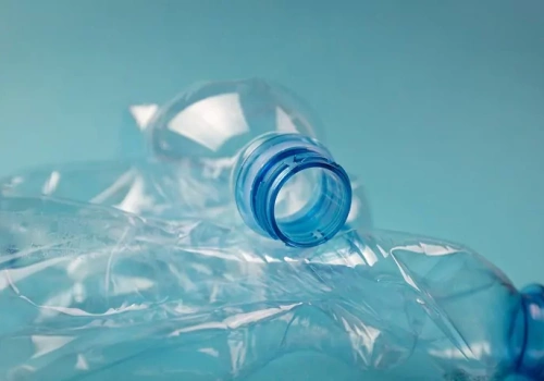 „Zostałem śmieciarzem systemu kaucyjnego”. Tak opisuje codzienność z butelkomatami