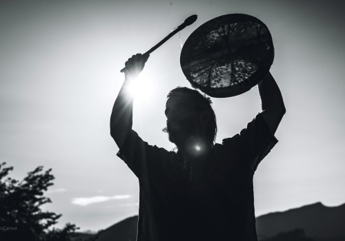 Tajemniczy zgon Polki na szamańskich ceremoniach. W tle nazwiska polskich milionerów
