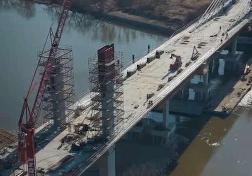 Gigant nad Sanem nabiera kształtów. Zobaczcie budowę najdłuższego mostu na Podkarpaciu