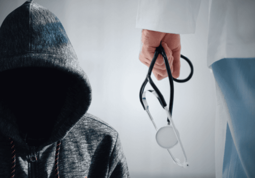 Zhakowany szpital w Szczecinie zawiesza część usług