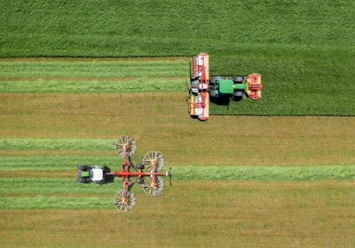 Nawet 40% mniej pracy przy zbiorze zielonek. Nowa funkcja w kosiarkach Pöttinger