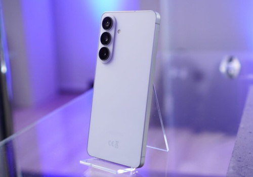 Samsung dołącza do wyścigu. Wyciekają testy potężnej baterii 18 000 mAh