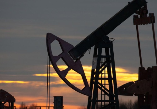 MAE: kurs ropy Brent powyżej 95 USD przez dwa miesiące, potem będzie spadać