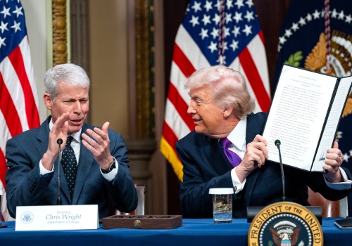 Ropa w górę i w dół po jednym wpisie. Rynek reaguje na informacje z USA