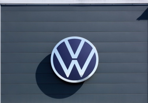 Skoda błyszczy, a Porsche szuka nowej drogi. Szefowie Grupy Volkswagen szczerze o 2025 roku