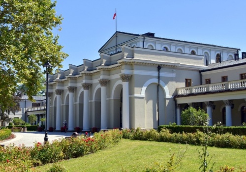 To najlepsze uzdrowisko w Polsce. Jest pełne słońca i leży niedaleko Krakowa