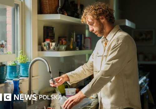 Media społecznościowe wzmacniają tradycyjne role płci, twierdzą eksperci