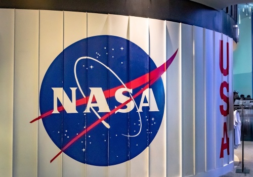 Opóźnienia statku kosmicznego mogą zagrozić harmonogramowi lądowania NASA na Księżycu, informuje watchdog