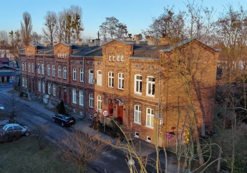 „Żyjemy jak w gettcie”. Dramat w miejskich budynkach Częstochowy