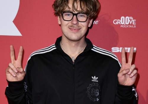 Mikołaj „Bagi” Bagiński Warszawiakiem Roku 2025. Jego słowa o Powstaniu Warszawskim poruszyły publiczność