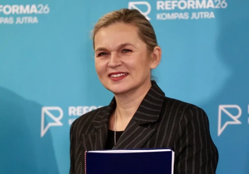 „Cyfrowy szlaban” dla uczniów? Nowacka o szczegółach pomysłu MEN