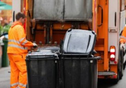 Wyższe opłaty za śmieci. Sprawdź, jak uzyskać zwolnienie z płacenia