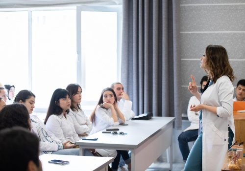 Fałszywy lekarz na TikToku kazał jej odstawić leki. Skutki były dramatyczne