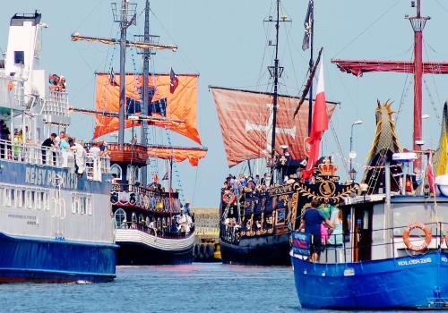 Rejsy, wydarzenia i tłumy turystów. Port Pasażerski Kołobrzeg podsumowuje 2025 rok