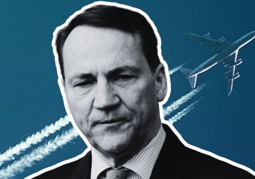 Loty z Dubaju na koszt państwa. Sikorski wpadł w furię, do akcji wkroczył Tusk