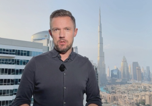 Dubaj: Minutę przed moim wejściem na żywo pojawili się 