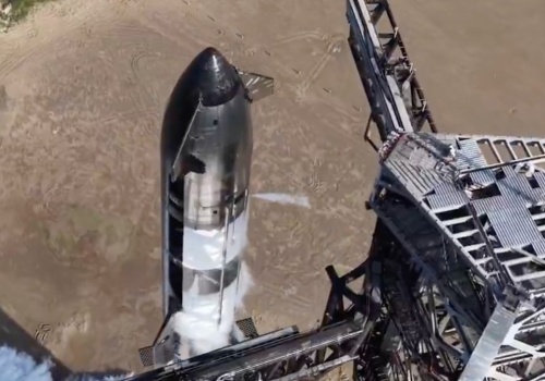 Wielka rakieta Muska stała się jeszcze większa. Wkrótce pierwszy start