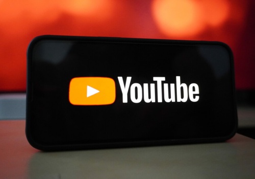 AI nagminnie podszywa się pod ludzi. YouTube ma na to radę