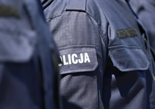 Szkoła w centrum Warszawy ostrzelana. Sprawcy uciekli