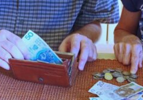 Ulgi dla seniorów w 2026 roku. Sprawdź, z jakich zniżek możesz skorzystać