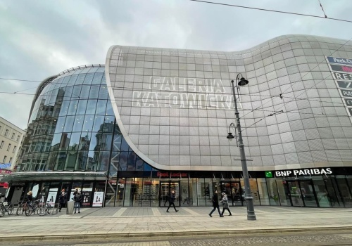 Darmowe badanie piersi w Galerii Katowickiej. Akcja „Biustowniczki” już 14 marca