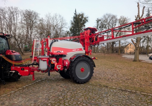 Unia zmienia opryskiwacze Egret. Nowy zbiornik, ISOBUS i zwarta konstrukcja do wąskich przejazdów