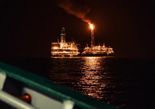 Cieśnina Ormuz pod kluczem: Dlaczego napięcia na Bliskim Wschodzie windują ceny diesla w Polsce?