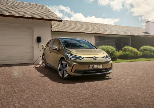 ID.3 kontra Golf . 1500 km miesięcznie, czyli na baterii 337 złotych taniej!