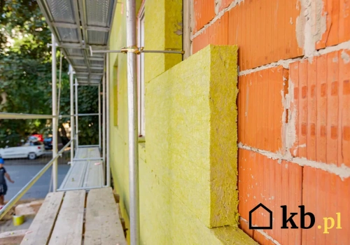 Przesadzili z ociepleniem domu. Efekt był zupełnie odwrotny od oczekiwań