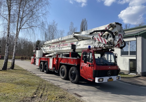 68-metrowy eksponat dotarł do Centralnego Muzeum Pożarnictwa