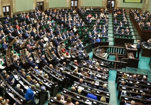 Spór o środki z programu SAFE w Sejmie