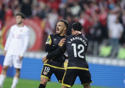 Nie tylko Lech Poznań przegrał u siebie w Lidze Konferencji