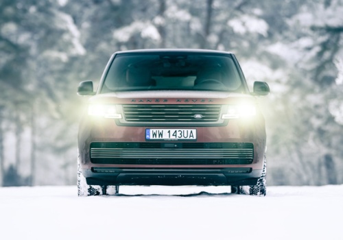 Żegnamy zimę, testując luksusowego SUV-a Range Rovera SV P615