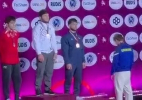 Ukraiński sportowiec zlekceważył rosyjskie symbole narodowe