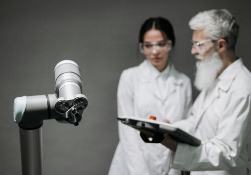 Europa w tyle za Chinami i USA. Nowy raport o innowacjach w inżynierii