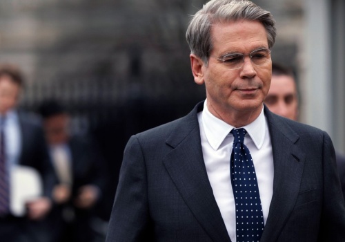 Stany Zjednoczone zawieszają sankcje na rosyjską ropę. 