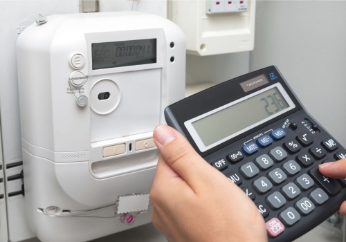 Tak przepłacasz za prąd. Polacy nie mają pojęcia, wystarczy zmienić tę jedną rzecz