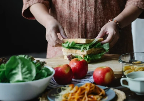 Jak się skutecznie odchudzać? 3 kluczowe elementy diety