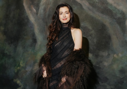 Anne Hathaway w nowym filmie. Powróciła do śpiewania