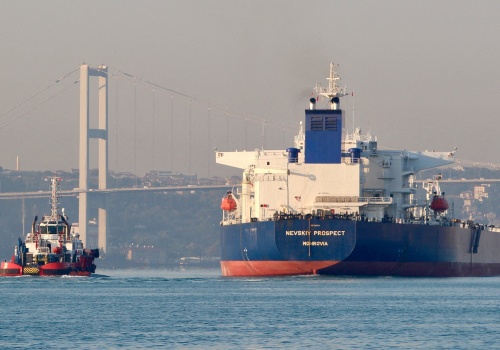 USA luzują sankcje na rosyjską ropę. Kreml może zyskać nawet 5 mld dolarów