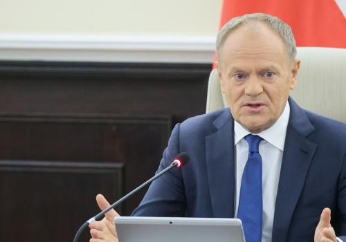 Polskie firmy czekają na pieniądze z SAFE. Donald Tusk przedstawił listę