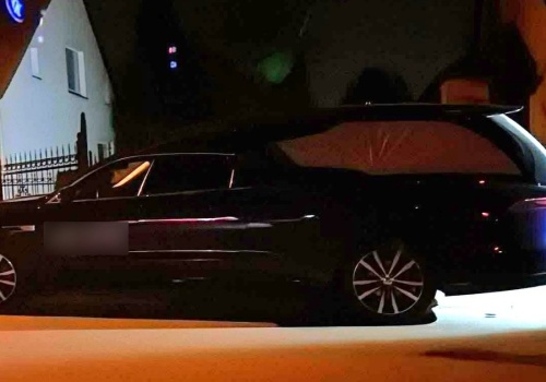 Luksusowy karawan zniknął w środku nocy. Finał tej historii zaskakuje