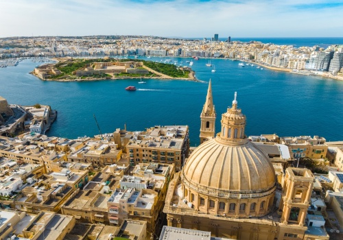 Złap wakacyjne słońce na Malcie i nie przepłacaj 💸🥰 Loty i ⭐⭐⭐⭐ hotel za 1217 PLN 🤩☀️