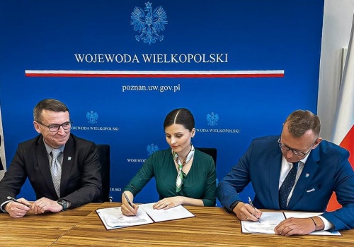 Umowa na remont dróg w Cieninie Zabornym podpisana