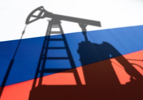 Trump łagodzi sankcje na rosyjską ropę jako środek tymczasowy