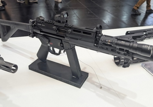 IWA 2026: UTG Pro Monolithic Handguard MP5